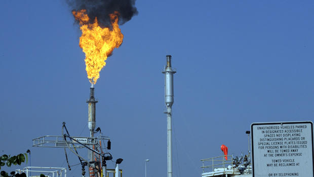 torrance-california-refinery-explosion-2015-02-18t191206z_52571