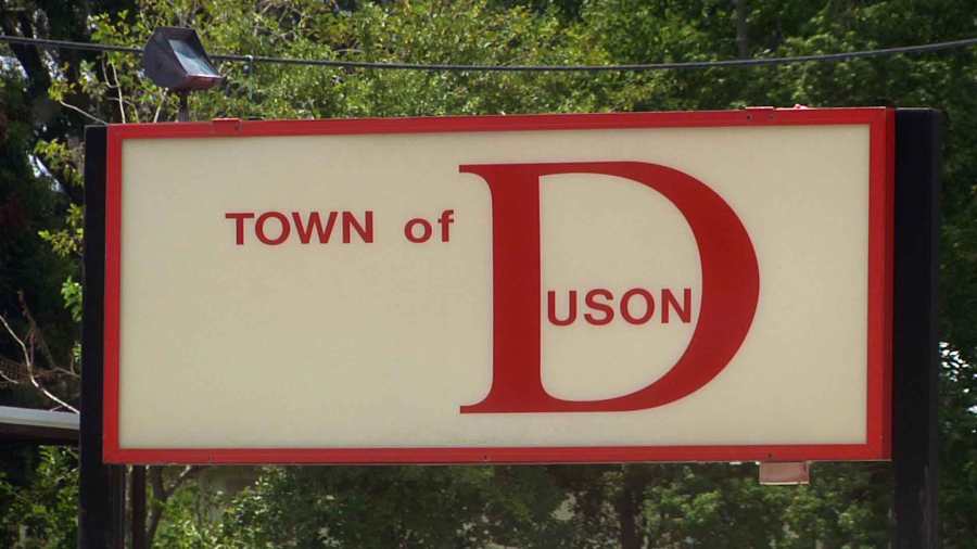 Duson_Sign_PS_65338