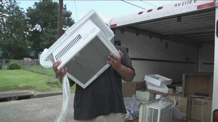 UPS donates to community