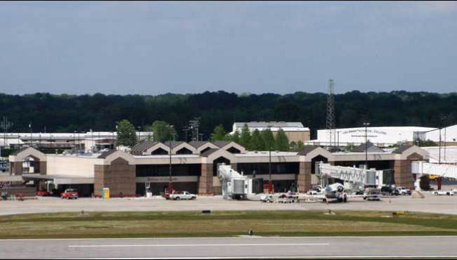 lafayetteairport_60500