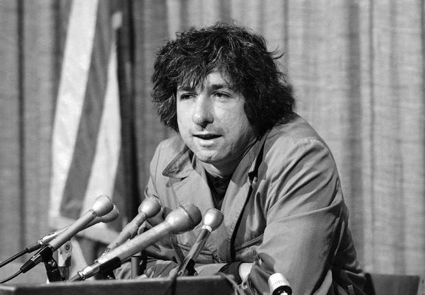Obit Tom Hayden_240588