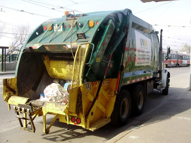 garbage truck generic waste management 1280x960_61011p00-lclgo_1516207091240.jpg
