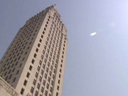 635641163704142902-state-capitol-baton-rouge_81295
