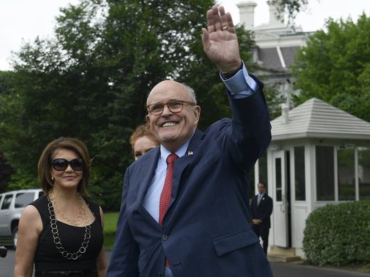 Giuliani-LeBlanc-AP_1528820049929.jpg