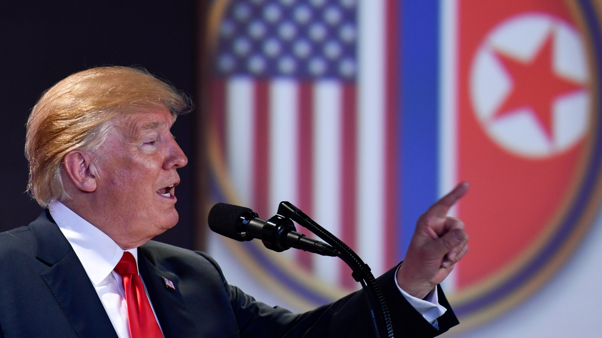 Trump_Kim_Summit_42395-159532.jpg39655400
