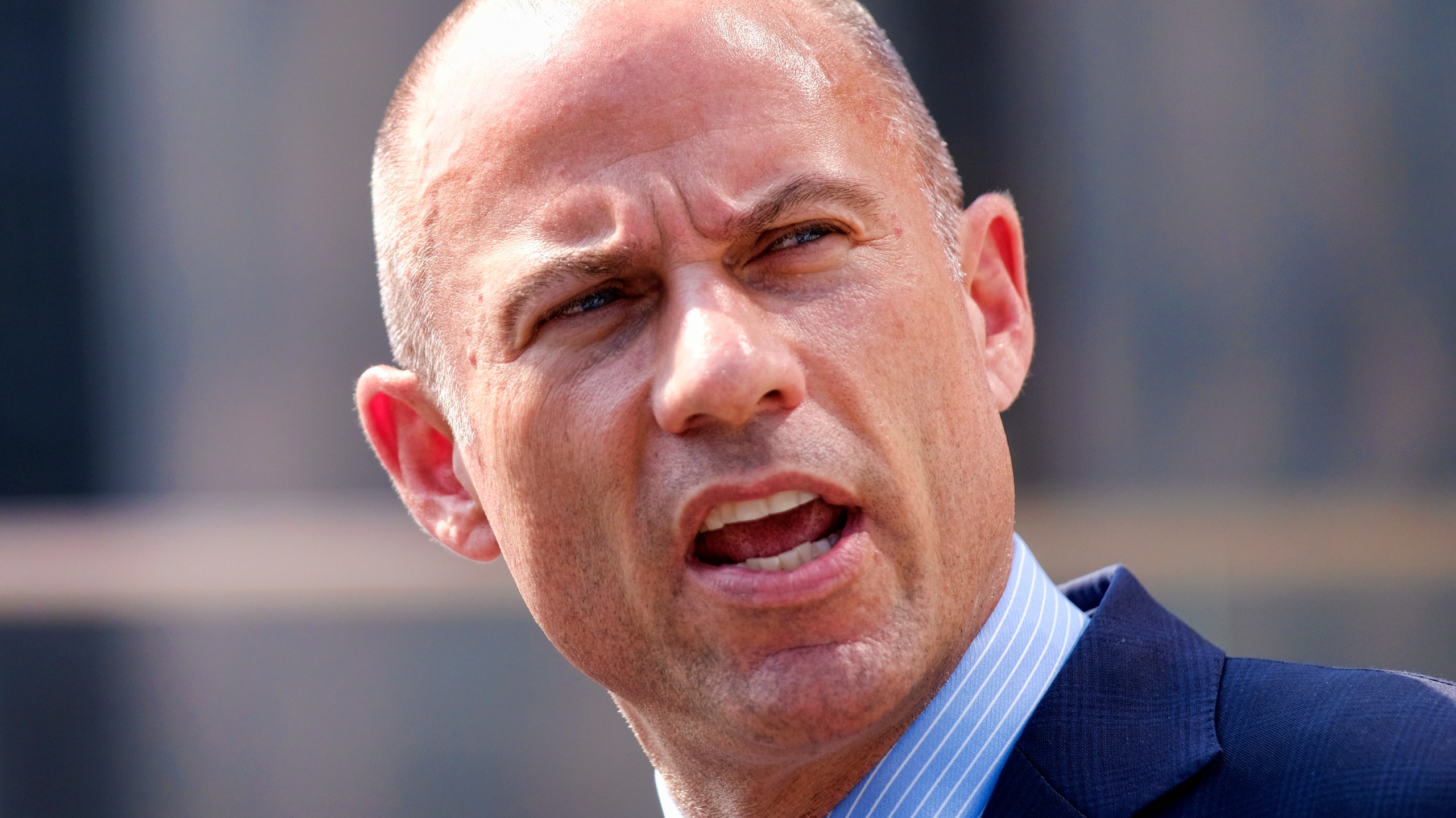 Avenatti_Arrest_00404-159532.jpg24322190