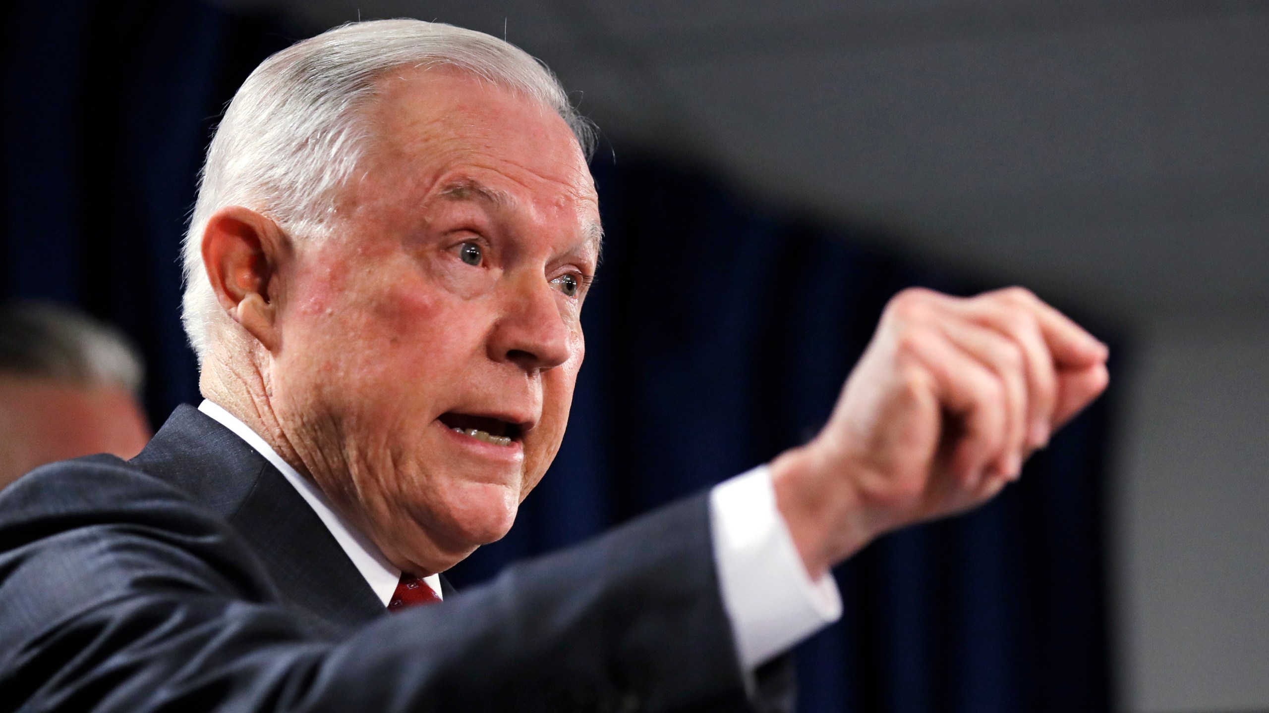 Jeff_Sessions_Boston_82997-159532.jpg22554919
