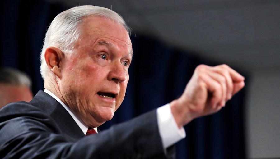 Jeff_Sessions_Boston_82997-159532.jpg22554919