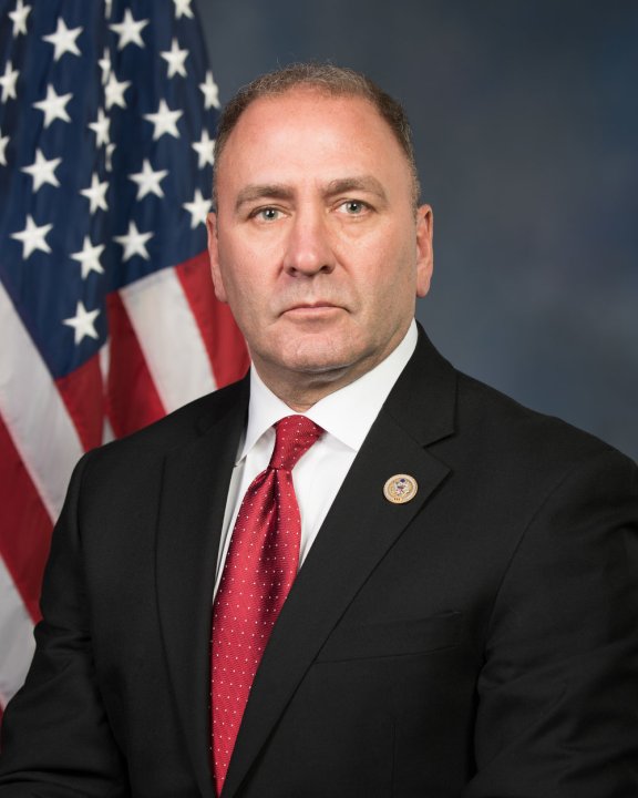 Clay_Higgins_official_portrait_1518987143612.jpg