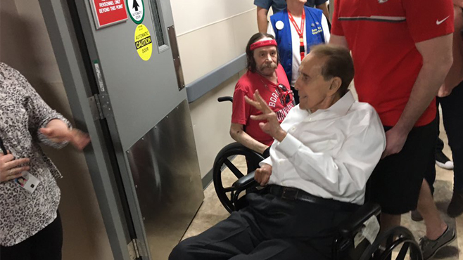Bob Dole Visit_1554845610250.jpg-846624078.jpg