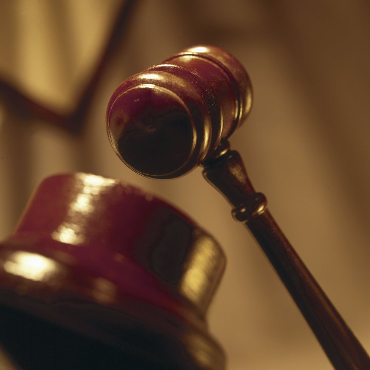 gavel-3_1554340697885.jpg