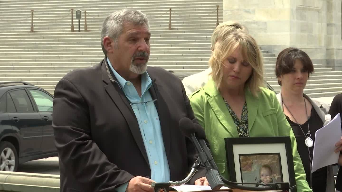 Lawmakers, Safety Advocates Aim to Prevent Hot Car Deaths