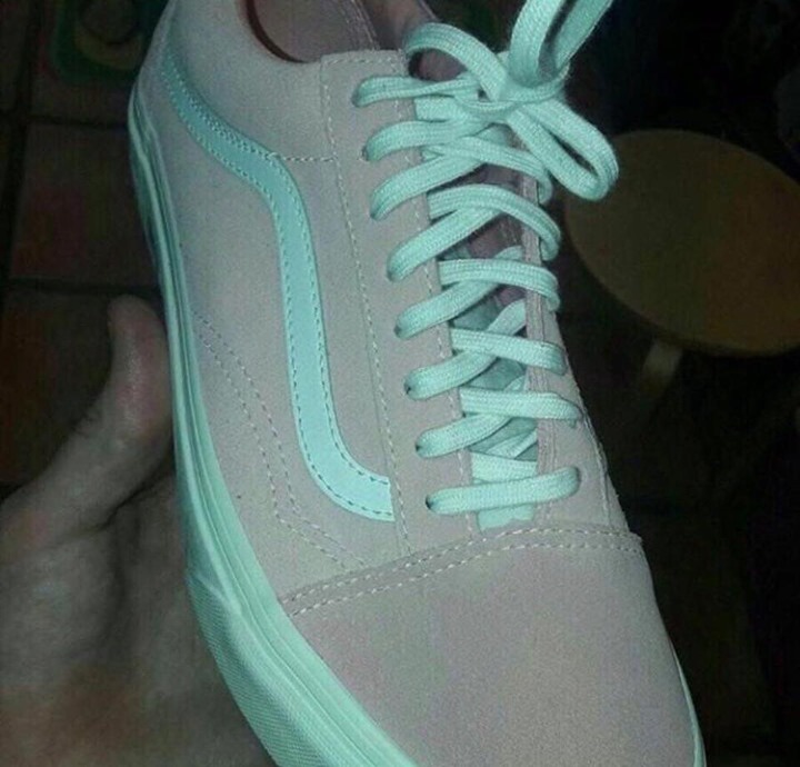 Shoes_1557002665605.jpg