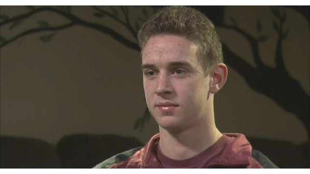 Unvaccinated teen now has chickenpox_1557392126390.jpg_86857843_ver1.0_640_360_1557411806287.jpg.jpg