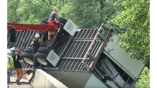 truck_1557107629936.jpg