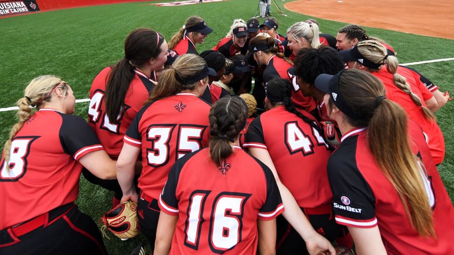 ul softball pic for ulm story_1556942410539.jpg.jpg