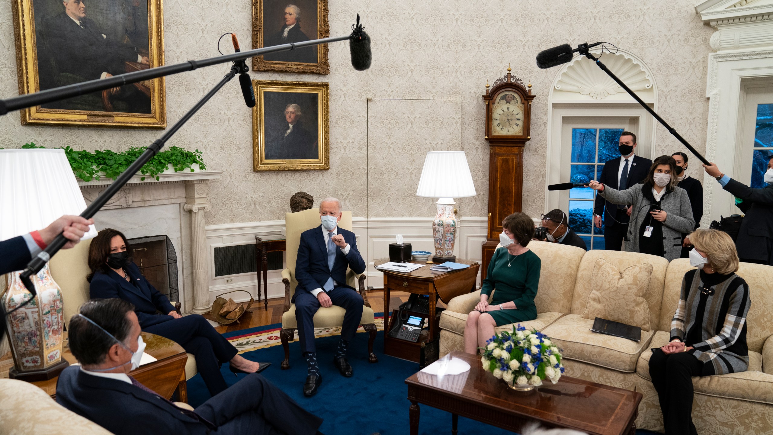 Joe Biden, Kamala Harris, Mitt Romeny, Susan Collins, Lisa Murkowski